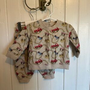 (3/$20) Baby boots 12m tan & multicoloured vehicle road 2pc flannel sleep set